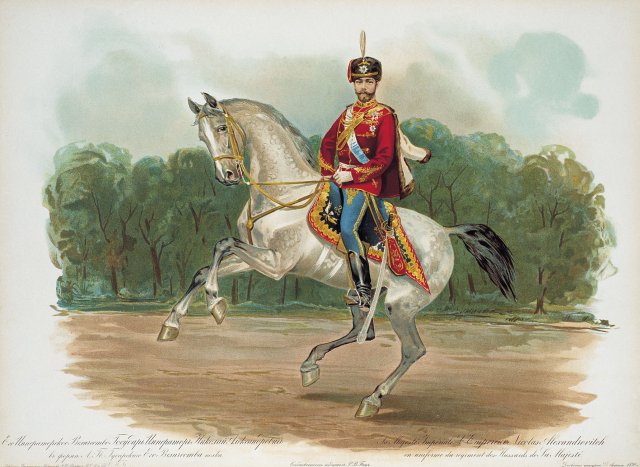 Николай II в форме лейб-гвардии Гусарского его величества полка