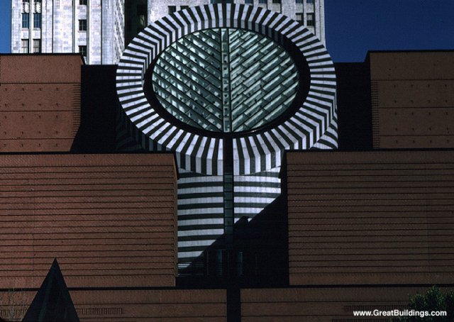 center of the front elevation  · SFMOMA · San Francisco, California