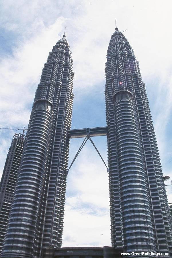 Petronas Towers · Kuala Lumpur, Malaysia