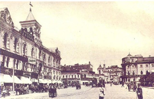 Лубянско-Ильинские торговые ряды в южном крыле Политехнического музея.