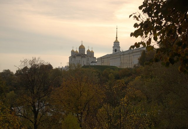 Успенский собор вечером.