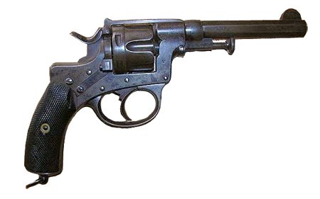 Наган образца 1895 г. Производился на Тульском оружейном заводе.